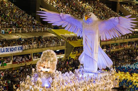 Rio Carnival: Enjoy the best party in the world on a budget - TRIFARGO