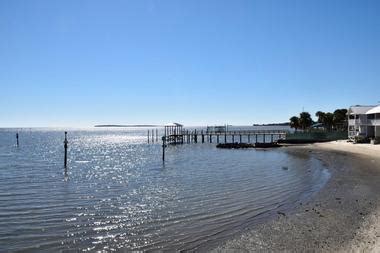 These Cedar Key Beaches Are the Most Beautiful