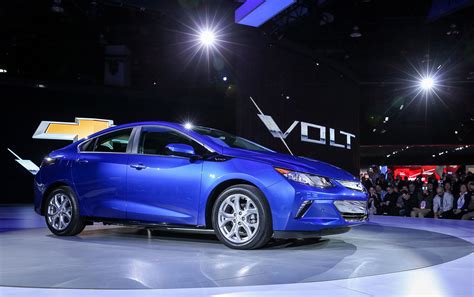 Details Emerge of 2017 Chevy Volt - The News Wheel