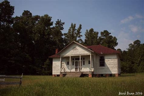 Little old schoolhouse, Pender County, North Carolina. | Historical ...