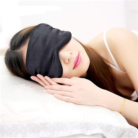 Silk Sleep Mask, Lightweight and Comfortable, Super Soft, Adjustable ...