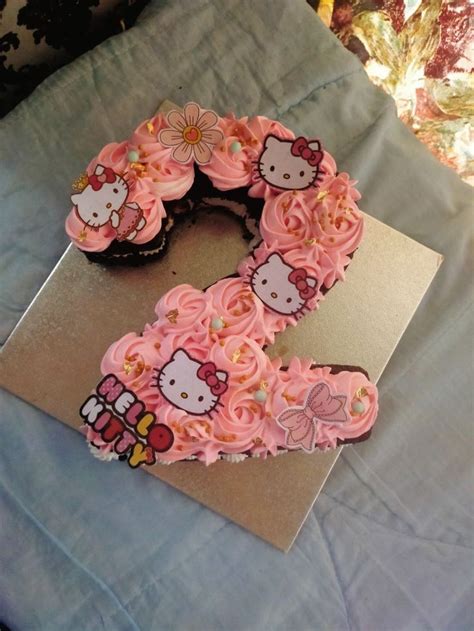 Number Cake ideas | Hello kitty birthday cake, Hello kitty cake, Hello ...