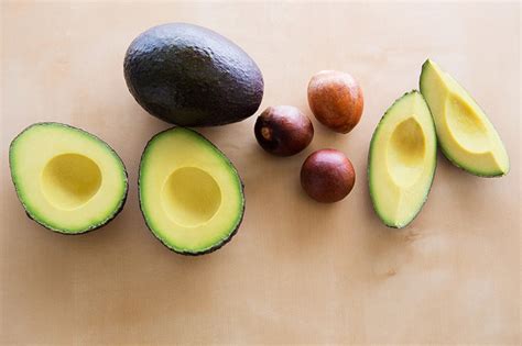 IS IT SAFE TO EAT THE AVOCADO SEED?