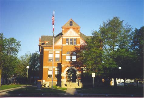 Adair County Courthouse