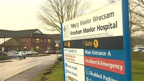 Wrexham Maelor and Glan Clwyd hospitals' lowest A&E figures - BBC News