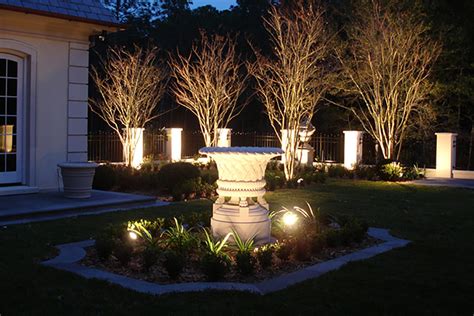 Landscape Lighting Design & Installation St. Louis | Dusk To Dawn