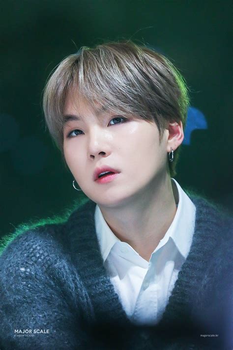 #Suga (MMA 2019) | Suga, Fotos de suga, Fotos de chicas guapas