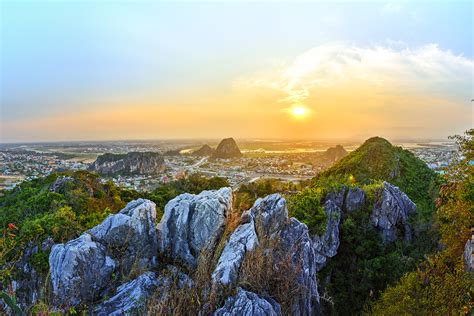 Ngũ Hành Sơn – Vietnam’s Marble Mountains