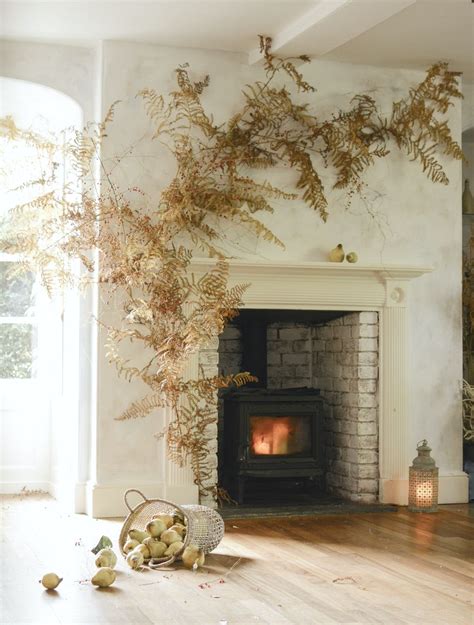 How to create a foliage wall for a stunning fall display | Homes & Gardens