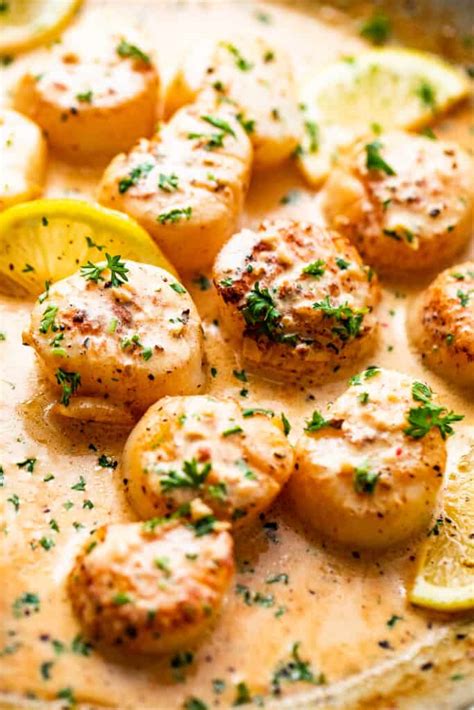 The Best Lemon Butter Scallops Recipe | Diethood