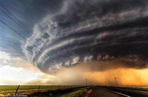 Storm chaser Marko Korosec captures dramatic US cloud formations on ...