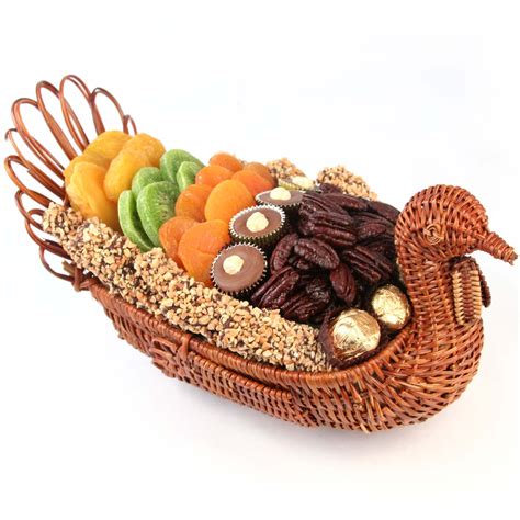 Thanksgiving Turkey Wicker Basket • Thanksgiving Candy & Chocolate ...