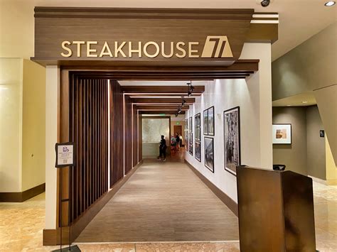 Steakhouse 71 Lunch Review — Gluten Free & Dairy Free at WDW