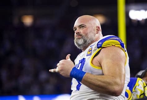 Rams legendary lineman Andrew Whitworth announces his retirement