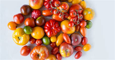 7 Popular Types of Tomatoes (and How to Use Them)