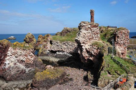 Dunbar Castle Feature Page on Undiscovered Scotland | Dunbar castle ...