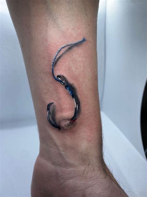 20 Best fish hook tattoos even for experienced tattoo owners