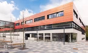 Frankfurt International School - Global Education Network