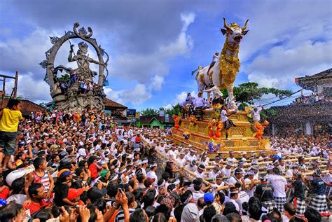 WORLD IMAGINATION : Ngaben, or Cremation Ceremony Bali ~ Indonesia