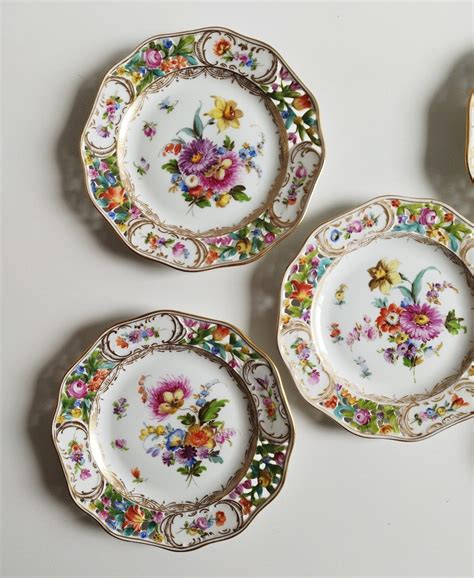 Proantic: Hand Painted Dresden Porcelain Plates