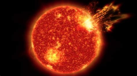 MASSIVE solar flare blasts out high-speed CME, NASA satellite shows ...