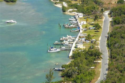 Russell Island Docks in Russell Island, EL, Bahamas - Marina Reviews ...