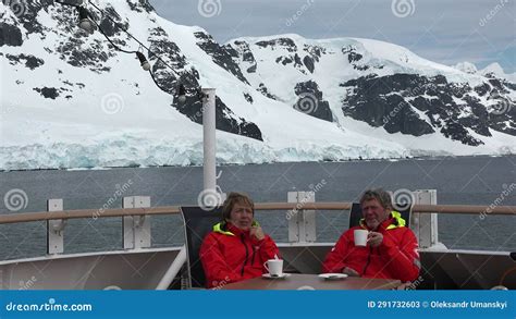 Older People Travel Exploring the World. Old Married Couple Traveling ...