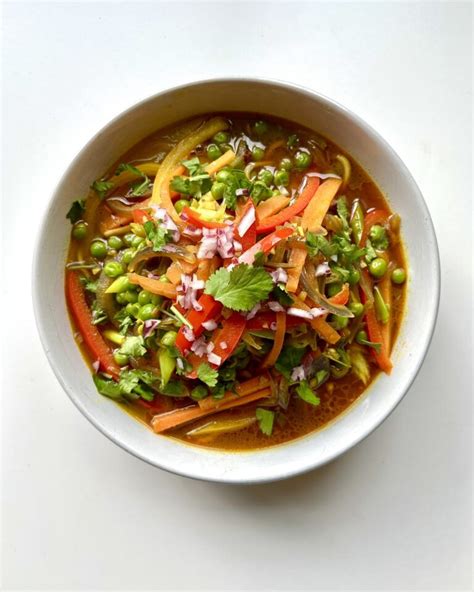 Vegetable Thukpa (Tibetan Noodle Soup) | Myriad Recipes