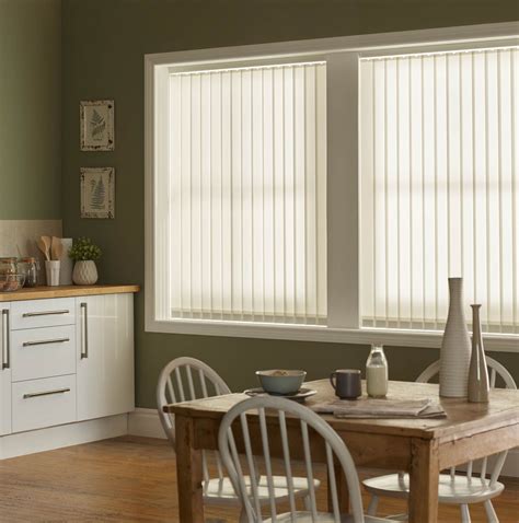 20+ Kitchen Window Blinds Ideas – HomeDecorish