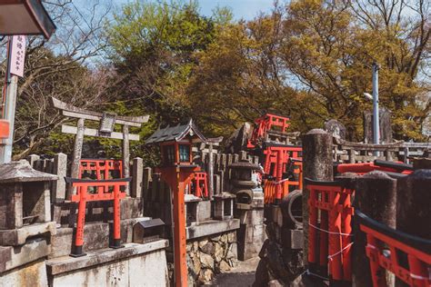 How to Visit Fushimi Inari-taisha, Kyoto | solosophie