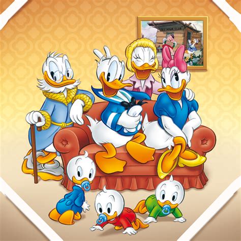 TIL Donald Duck has a sister Della the mother of his triplet nephews ...