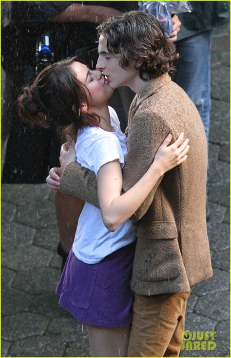 Old Photos of Selena Gomez & Timothee Chalamet Kissing Are Going Viral ...