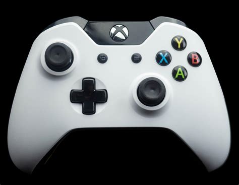 Xbox One Wireless Controller - White | Xbox One | GameStop