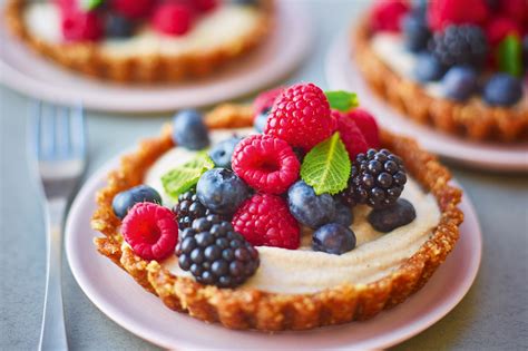 Fruity Berry Tarts with Vanilla Cashew Cream Recipe | Epicurious