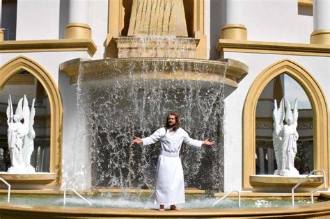 The Holy Land Experience Review - OFF On The Go