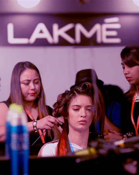 Makeup and Beautician Courses at Lakmé Academy Powered by Aptech