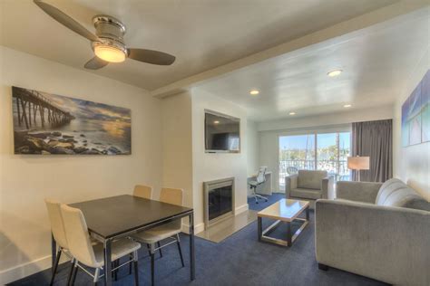 Oceanside Marina Suites | Hotels in Oceanside, CA