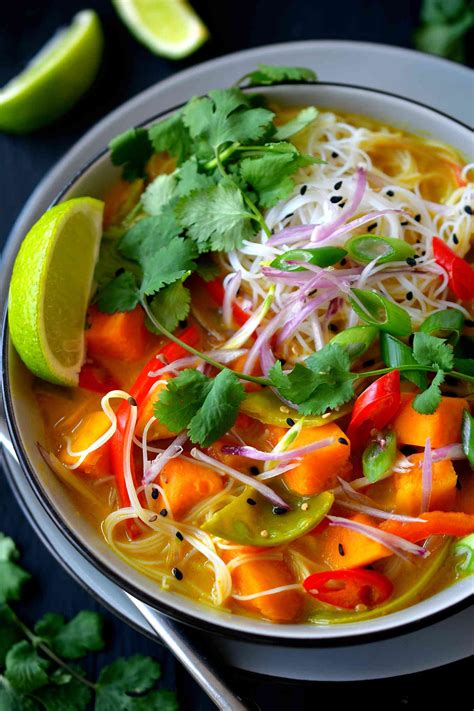 Vegetable Rice Noodle | Vegetarian Foody's