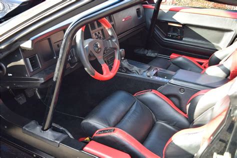 1985 CHEVROLET CORVETTE CUSTOM - Interior - 183950