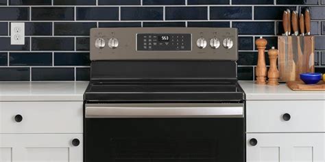 The 4 Best Electric Stoves and Ranges of 2022 | Reviews by Wirecutter