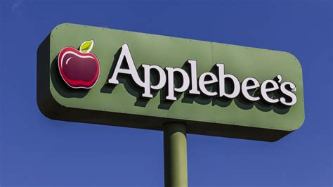 Man accused of secretly recording employees in Applebee's restroom ...