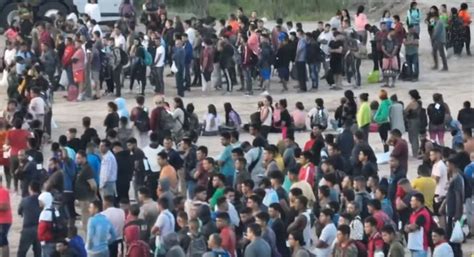 BORDER INVASION UPDATE: Record Crowds of Illegal Migrants Flood Across ...