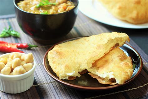 Poori Recipe-Recipe for Poori-Halaal recipes from Fa's Kitchen