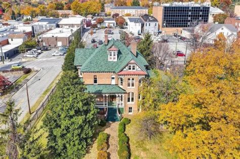 1898 Victorian In Salem Virginia — Captivating Houses