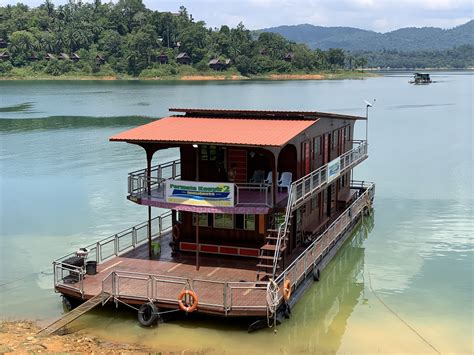 Jom Jalan-Jalan: Percutian keluarga di Houseboat Tasik Kenyir ...