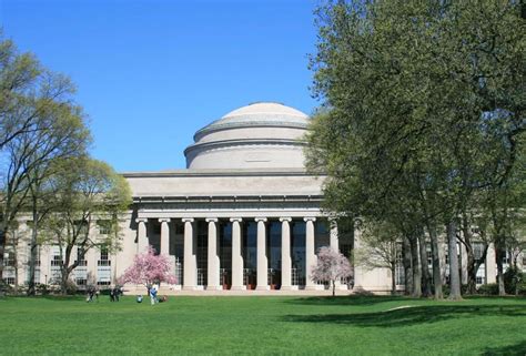 Top 10 Engineering Colleges