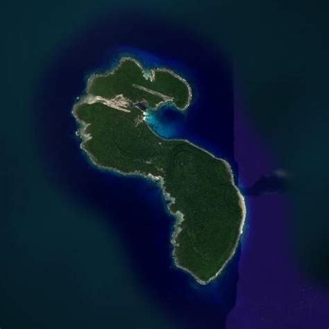 Lo Island in Linua, Vanuatu - Virtual Globetrotting