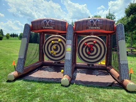 Double Axe Throwing Game – Mom's Party Rental