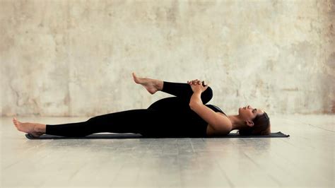 Strengthen your knees with these 5 yoga poses