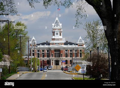 Johnson County Courthouse, Franklin, Indiana Stock Photo - Alamy